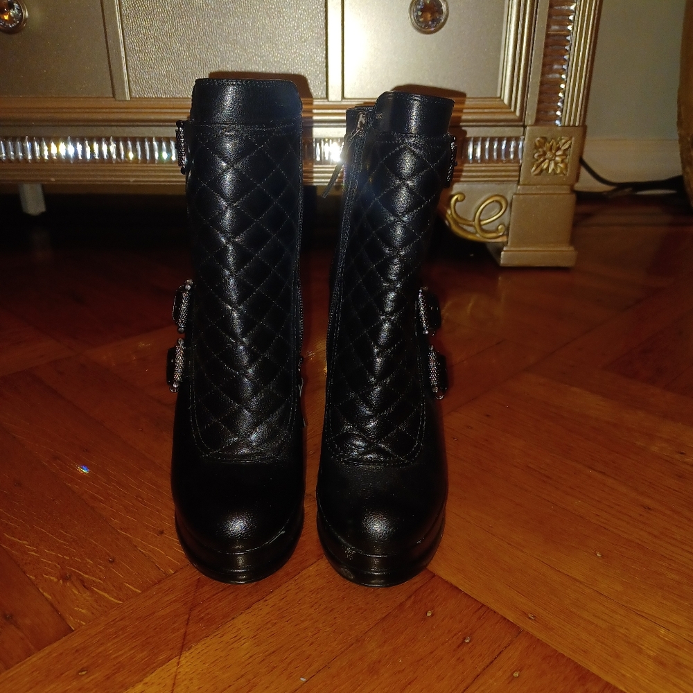 Nine West Black Quilted Ankle Boots